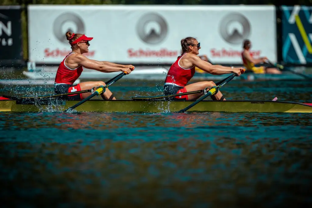 Bild1_DoppelzweierFrauen_SalomeUlrich_FabienneSchweizer_Fotograf_JéromeLaurent